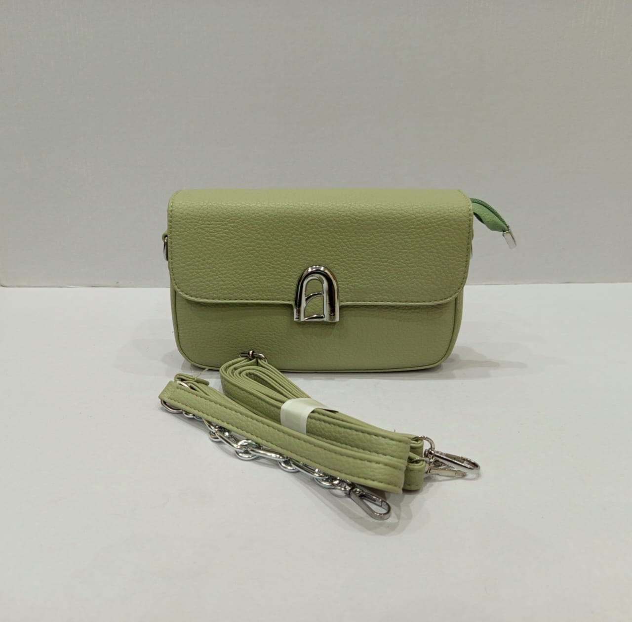 Pista Colour Hand Pouch