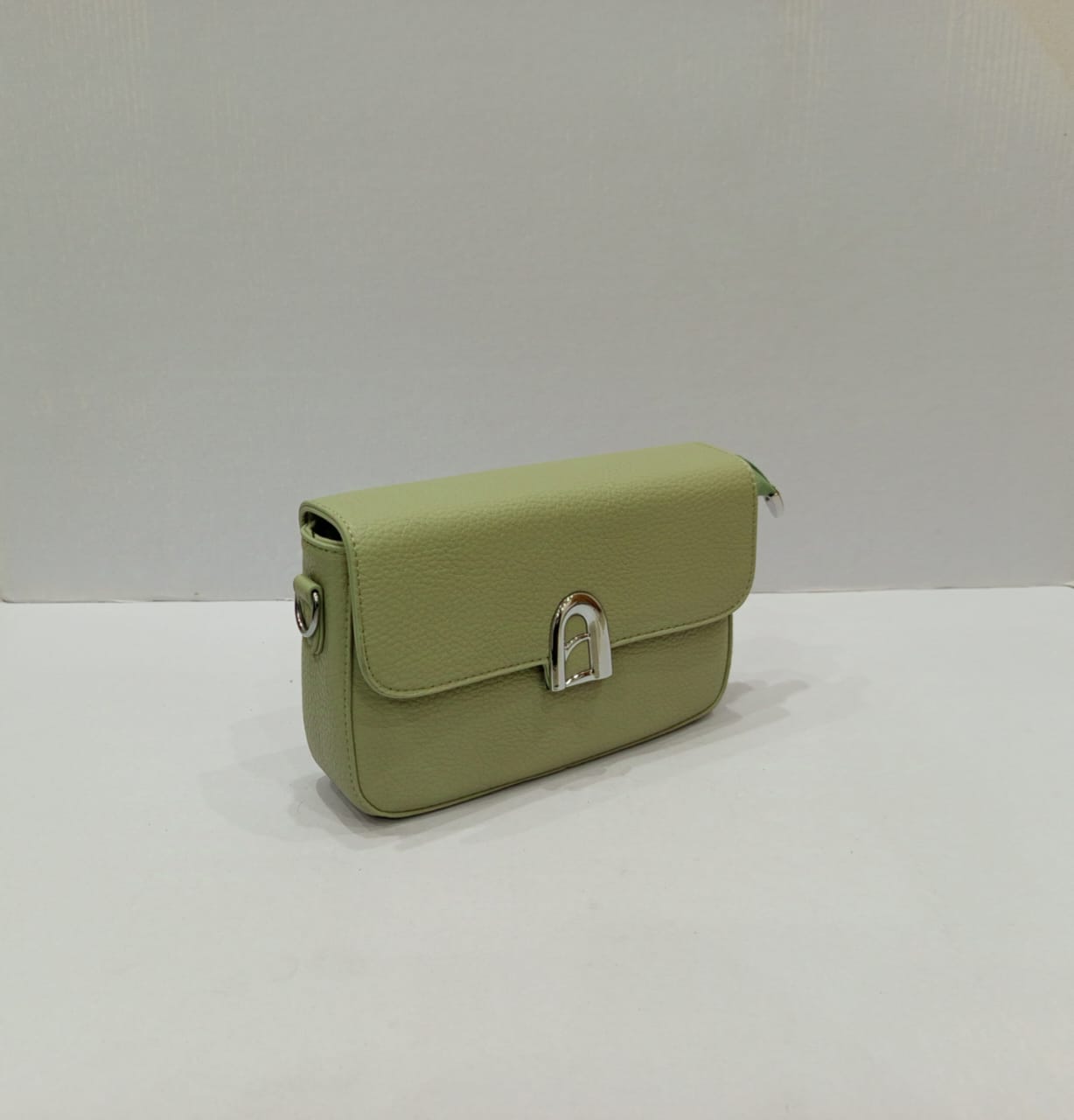 Pista Colour Hand Pouch